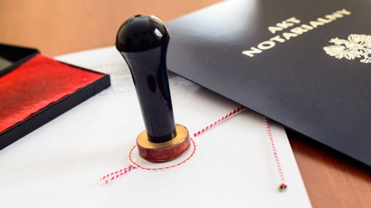 4 reasons you’ll need an American notary